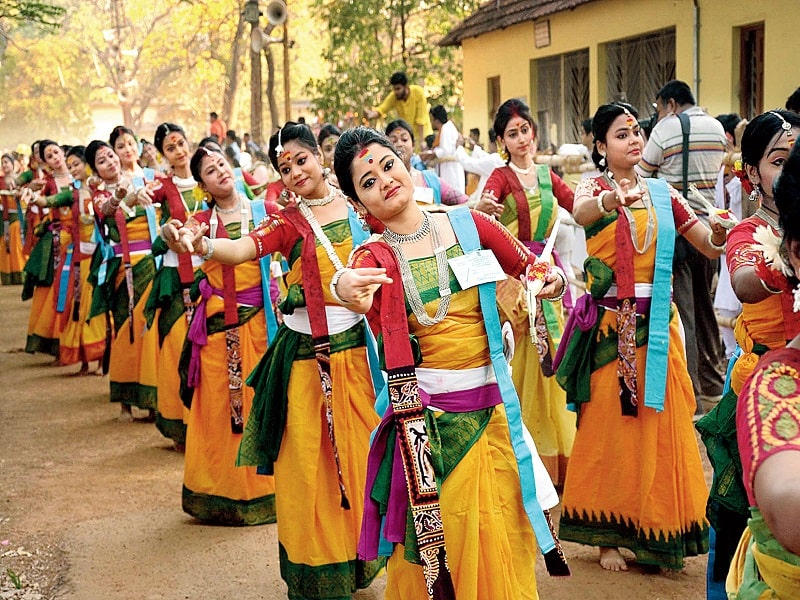 Basant Utsav and Dhol Jatra – West Bengal