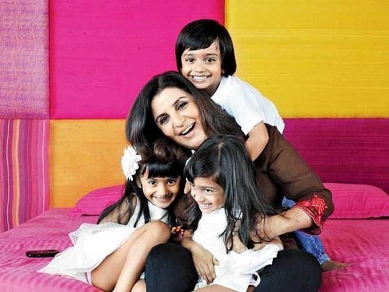 Farah khan with her kids