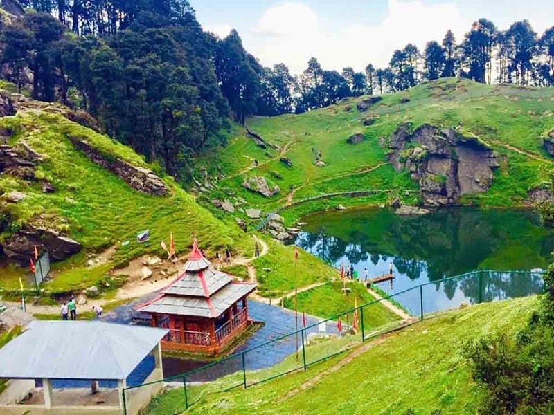 seroskar lake in jibhi himanchal pradesh-min