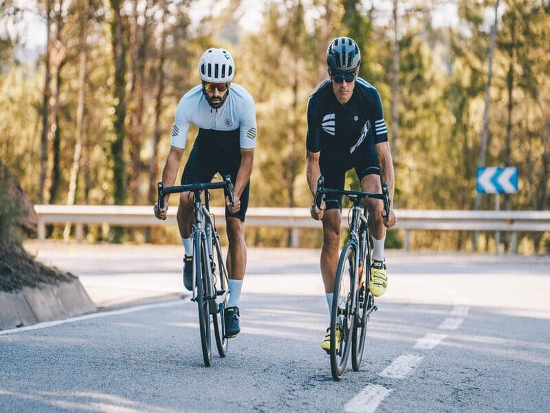 Cycling or Skipping: Which Works Better for Belly Fat Reduction?
