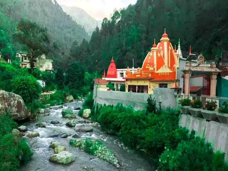 A Soulful Escape: Why You Should Visit Neem Karoli Baba Mandir